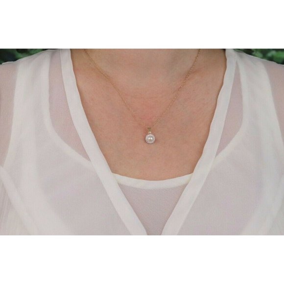 🛍️10k Yellow Gold Freshwater Pearl & Crystal Halo Pendant💎 - Picture 3 of 5